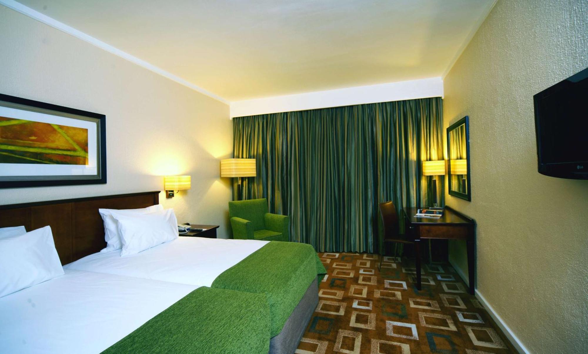 Hotel Garden Court Or Tambo International Airport à Kempton Park Extérieur photo