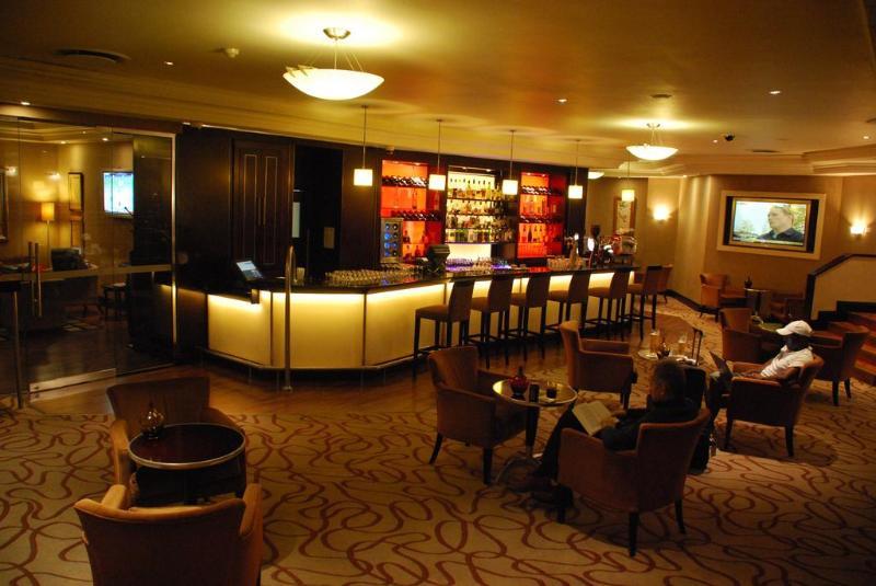Hotel Garden Court Or Tambo International Airport à Kempton Park Extérieur photo